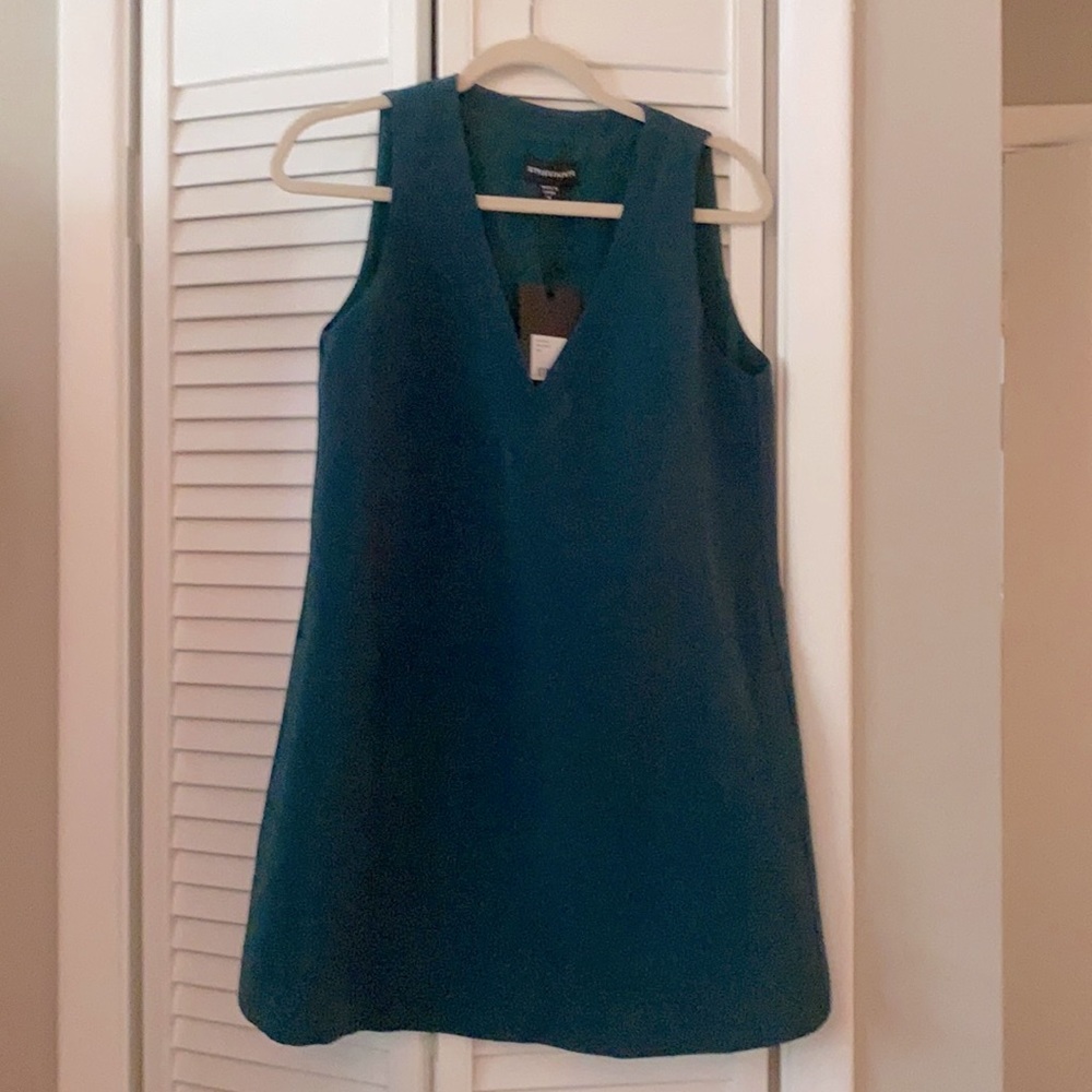 Teal colored dress with pockets!!
